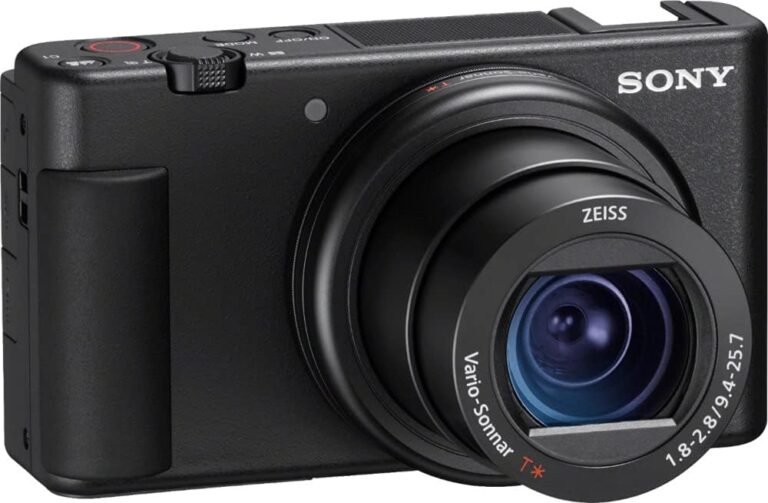 compact digital camera